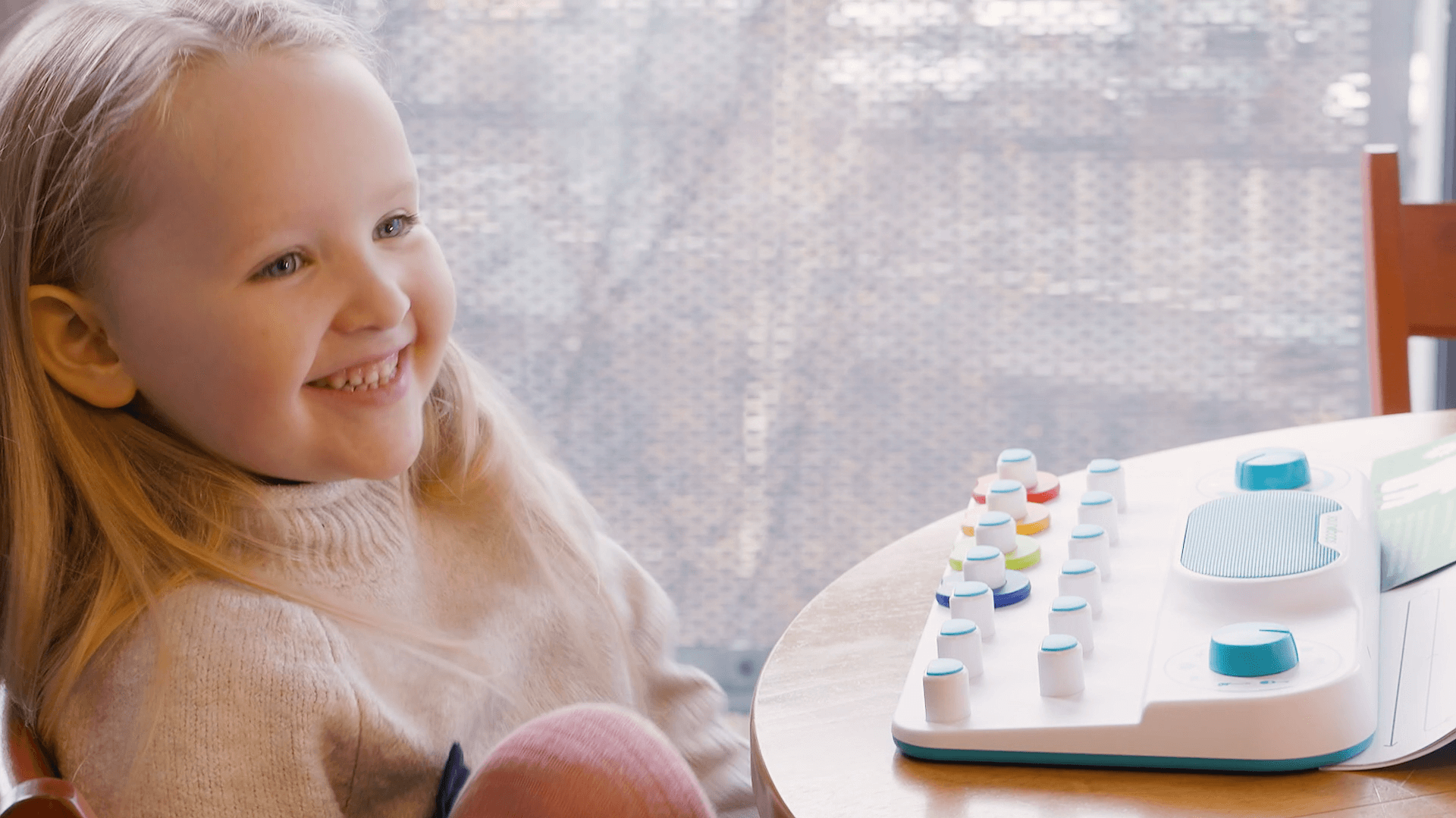 child with Soundbops instrument.